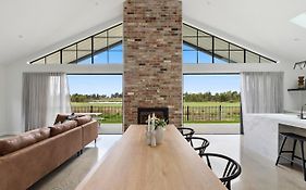 Golf Fronted Getaway Silverwoods
